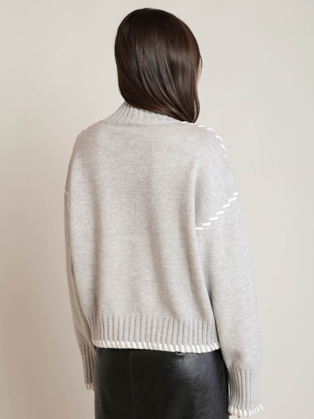 Stitch Turtle Neck Sweater_Dex_2827031