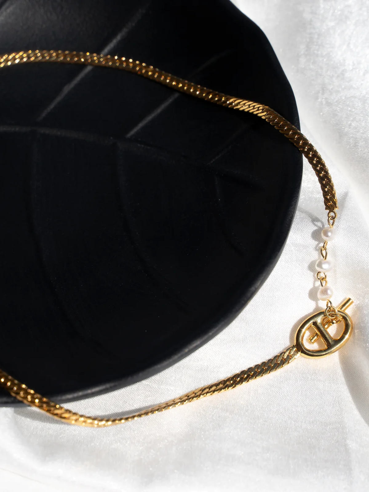 Laleh Chain Necklace