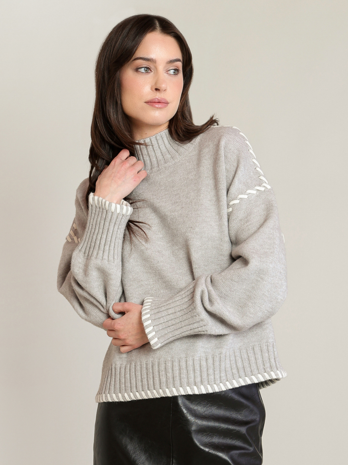 Stitch Turtle Neck Sweater_Dex_2827031